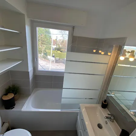 La Cabourgeaise-proche Thalasso Et Centre De *