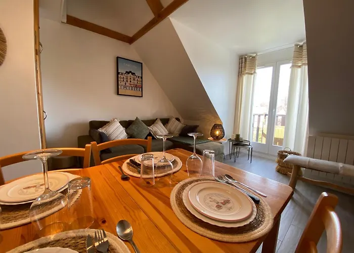 La Cabourgeaise-proche Thalasso Et Centre De